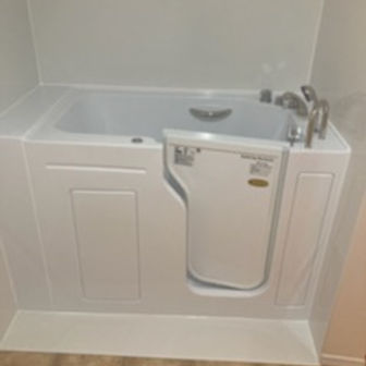Fairmount tub installed.jpg