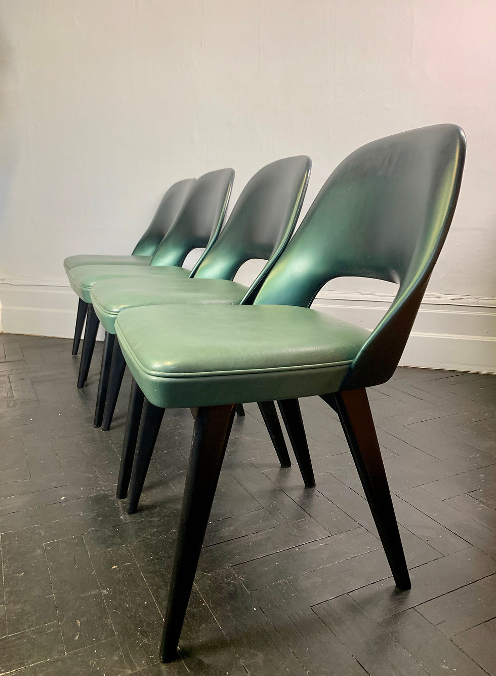 Miniatura: Vintage Ben Chairs Dining Chairs Set of 4 Vinyl #974