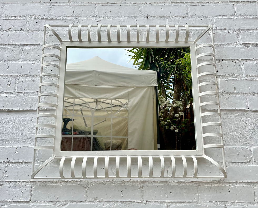 Miniatura: Vintage Industrial Style Rectangular Mirror with Metal Frame