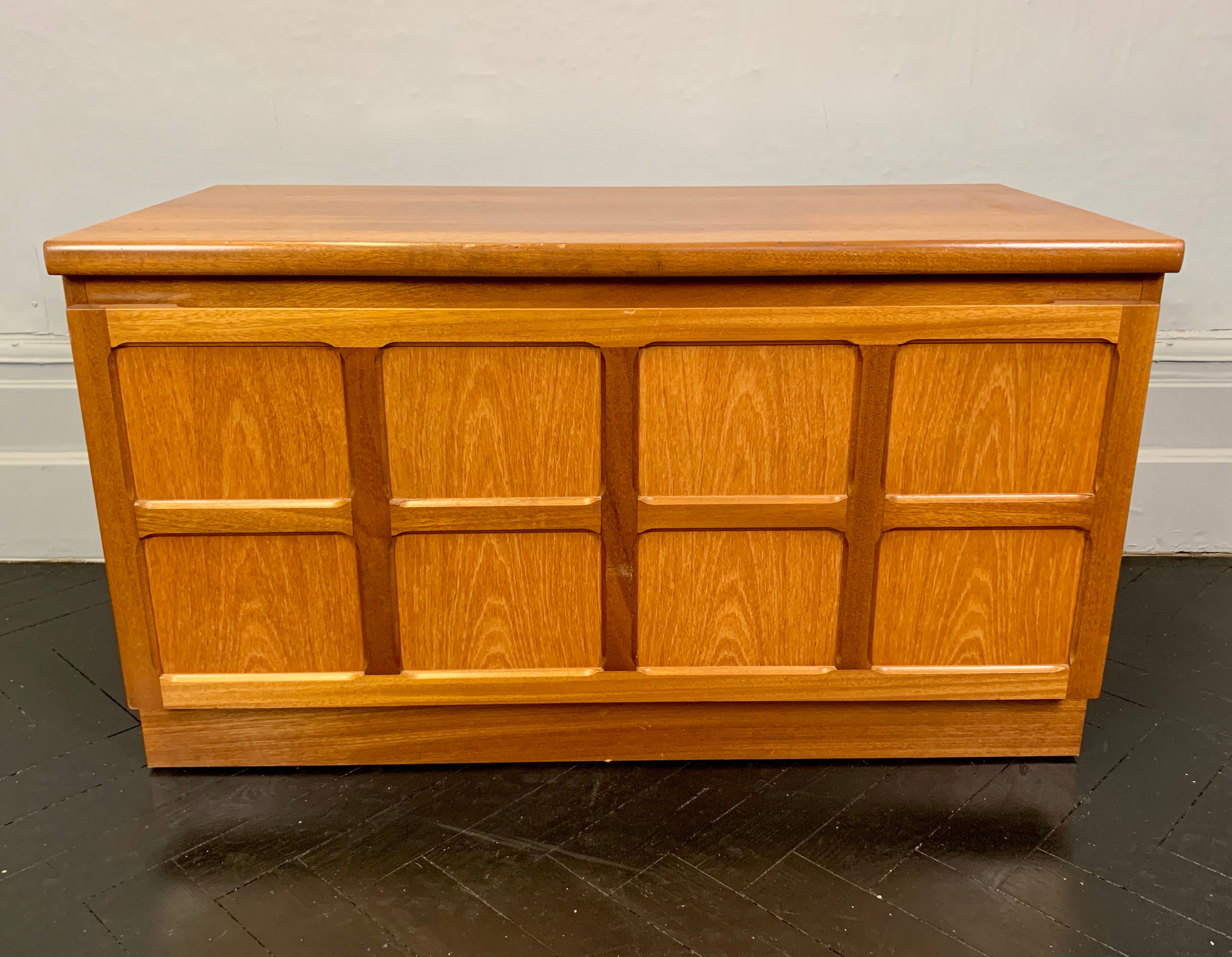 Vintage TV Media Unit Sideboard Cabinet by Nathan #972