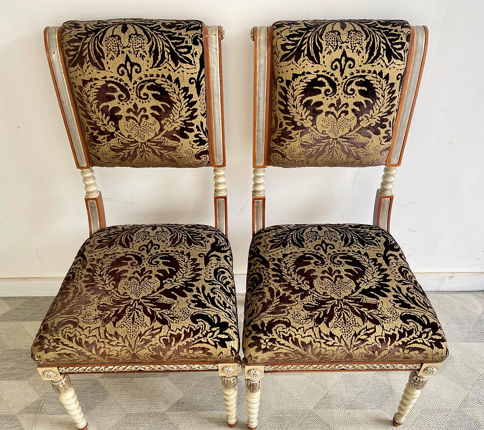 Miniatura: Pair of Decorative Side Hall Chairs top