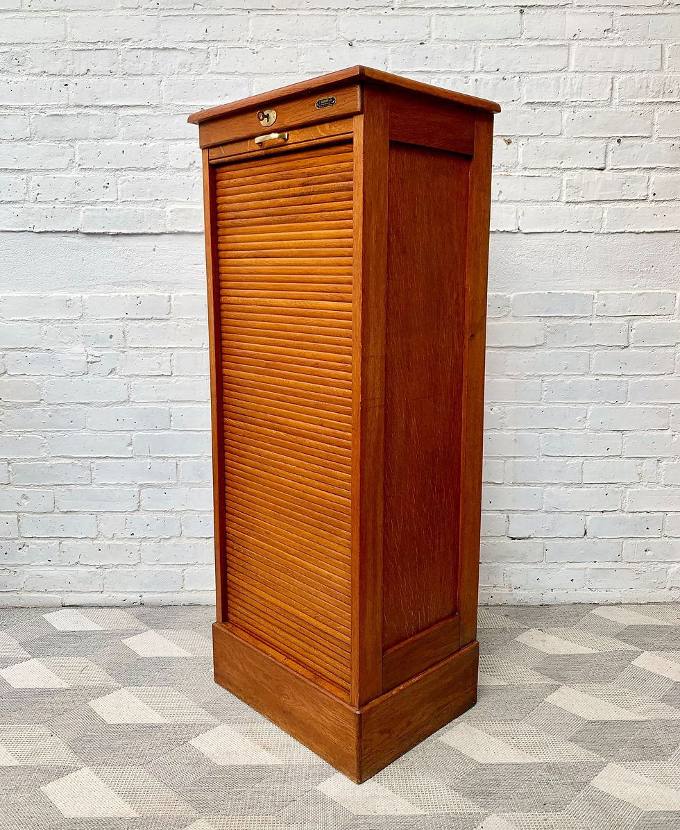 Miniatura: Tambour Cabinet right side