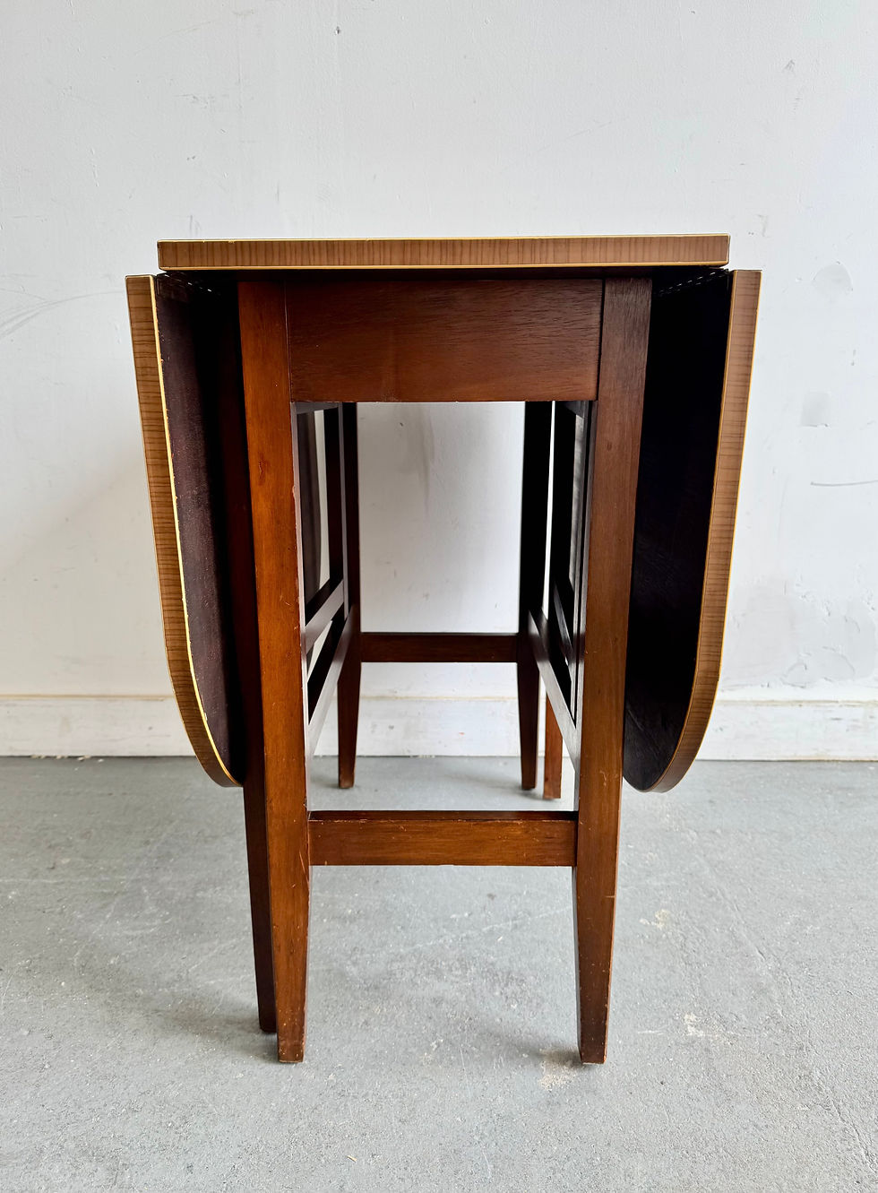 Thumbnail: Vintage Drop Leaf Folding Dining Table end
