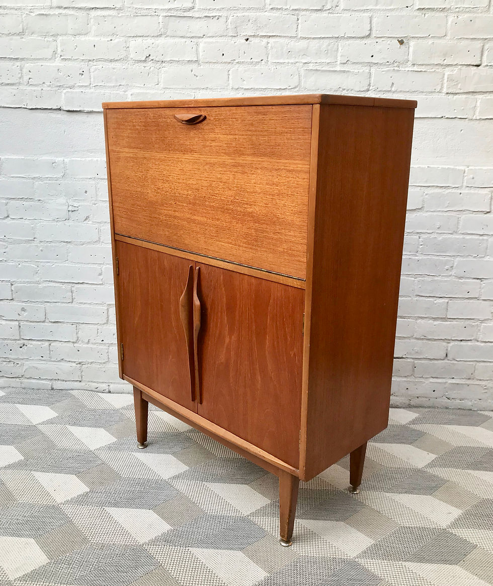 Vintage Retro Cocktail Cabinet #562