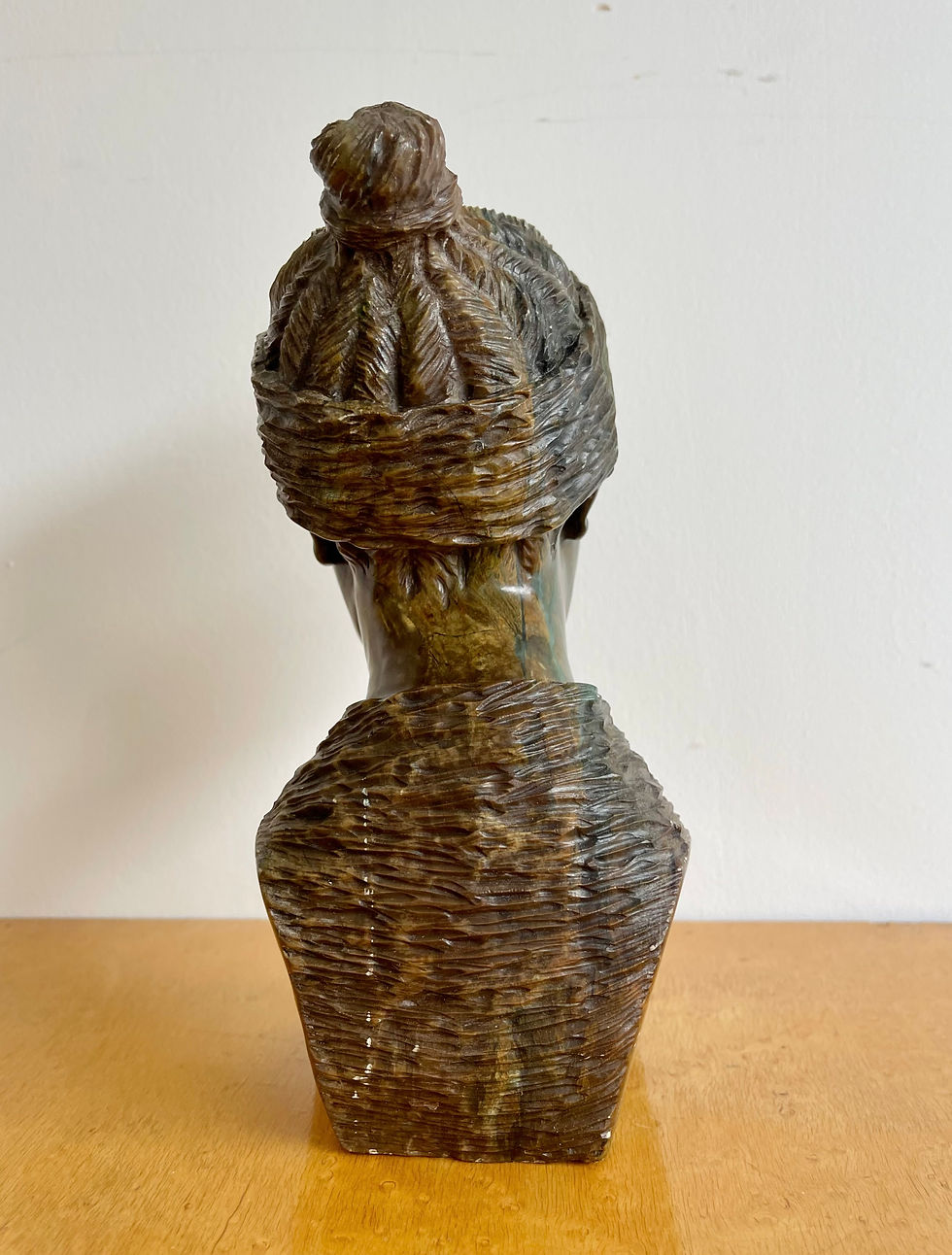 Miniatura: African Shona Sculpture of Woman back