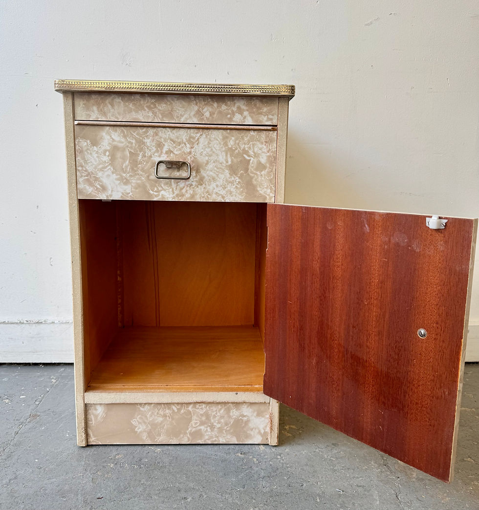 Miniatura: Vintage Bedside Table with Drawer open
