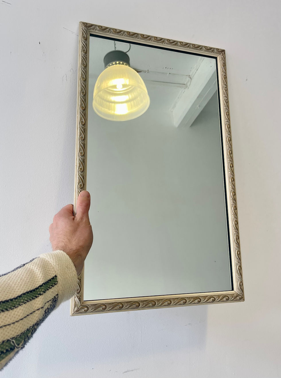 Miniature : Small Vintage Wall Mirror Decorative White Frame