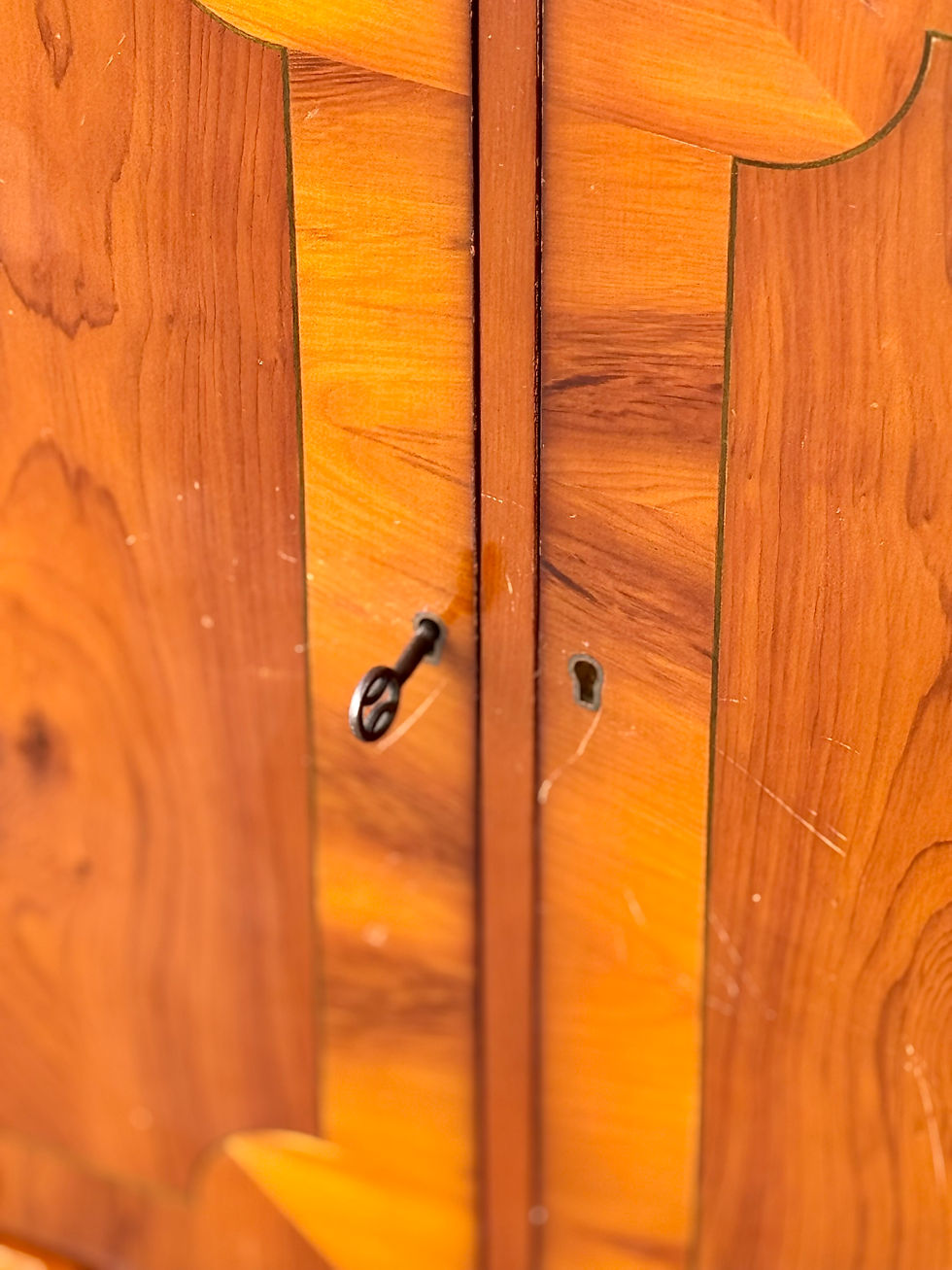 Thumbnail: Vintage Sideboard with Drawers Georgian Style key