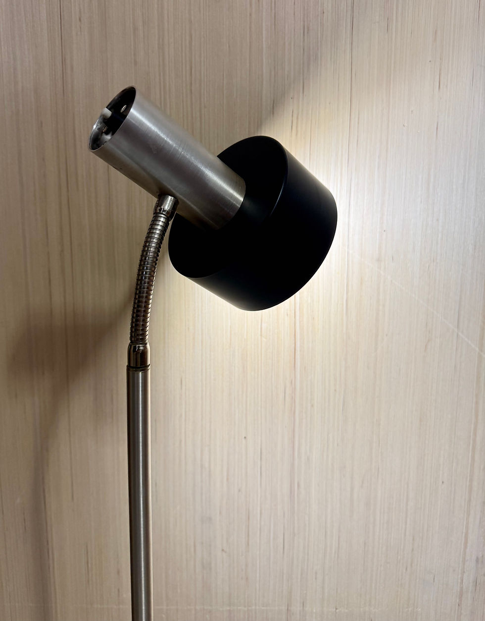 Miniatura: Vintage Floor Lamp on