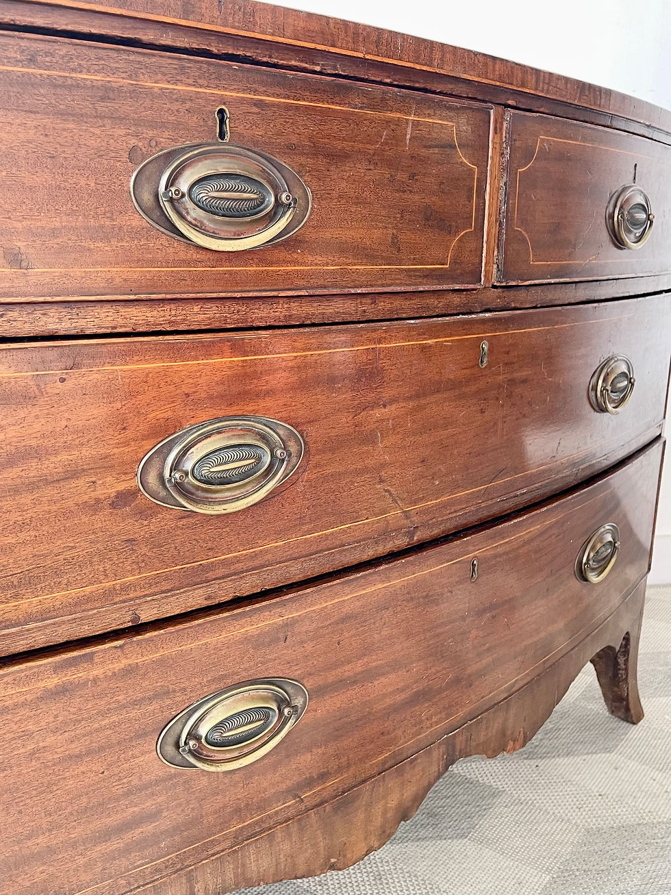 Miniature : Victorian Bow Front Chest of Drawers
