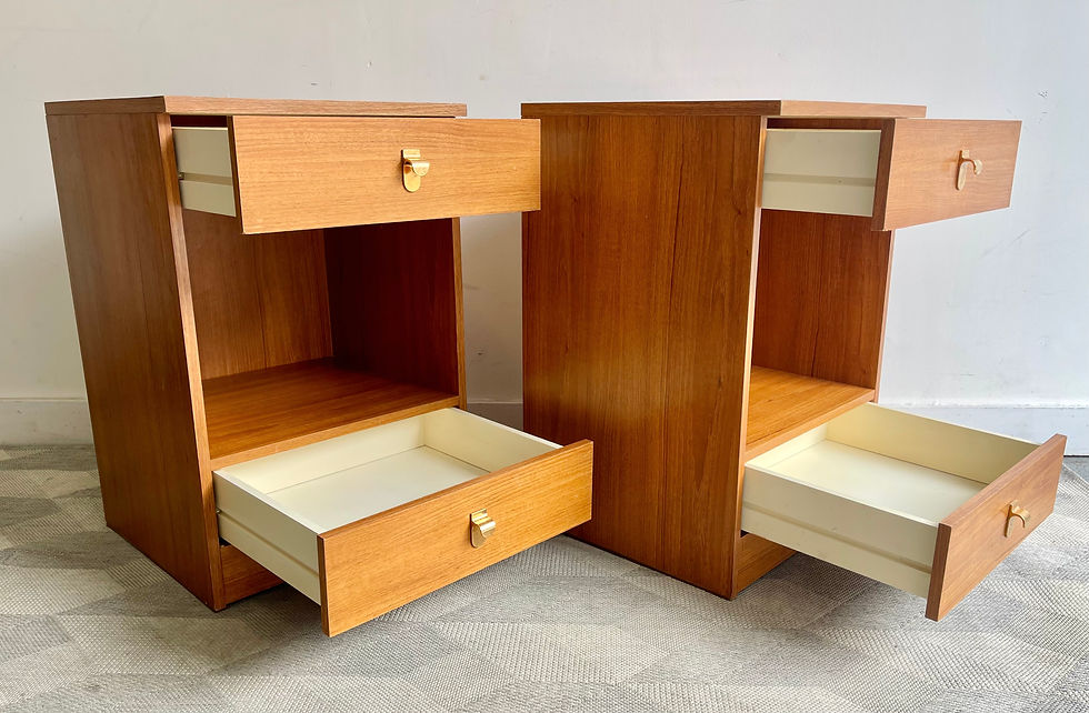Miniature : Pair of Bedside Tables with Drawers by Schreiber