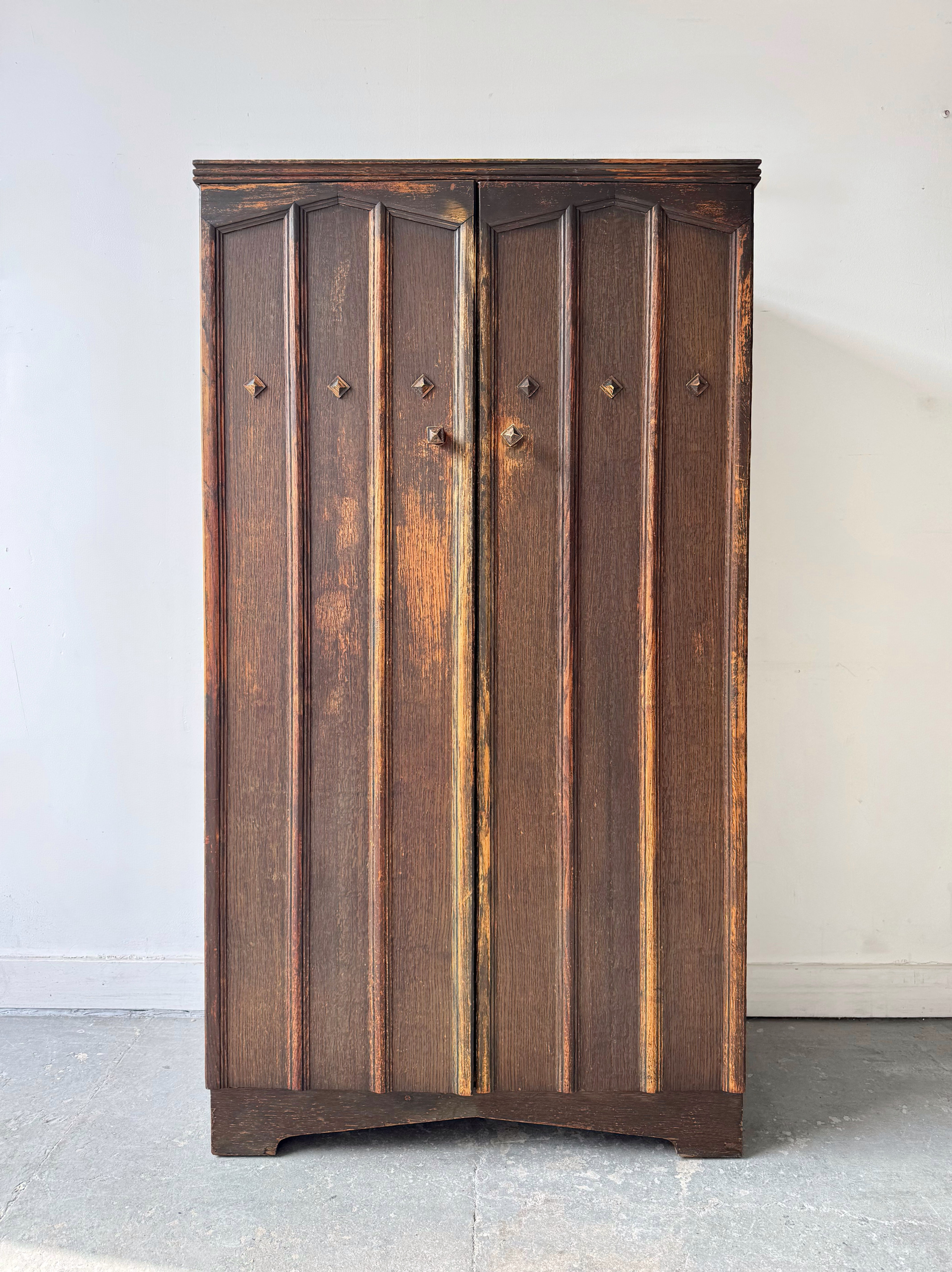 Vintage Gentlemans Oak Wardrobe
