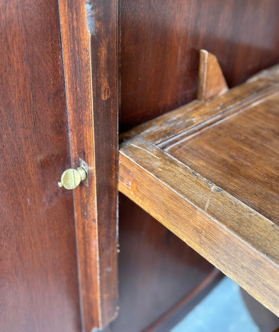 Miniatura: Large Georgian Style Round Breakfast Table screws