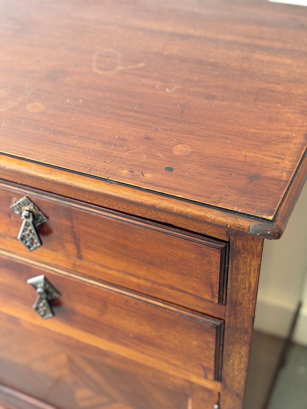 Miniatura: Mahogany Sideboard with Drawers and Cabinet