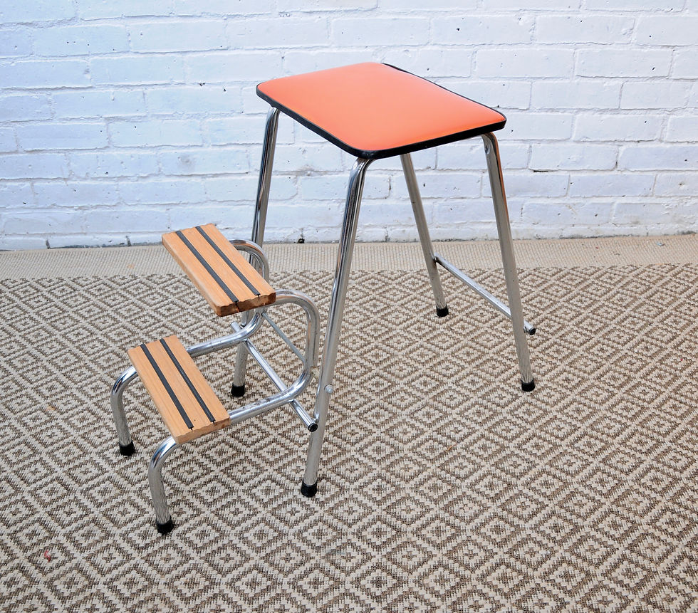 FOLDING STEP LADDER STOOL