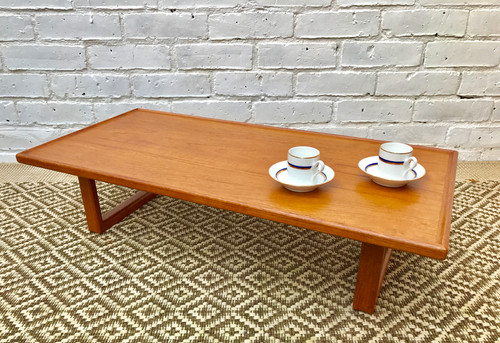 LOW RETRO COFFEE TABLE | Design by Davies
