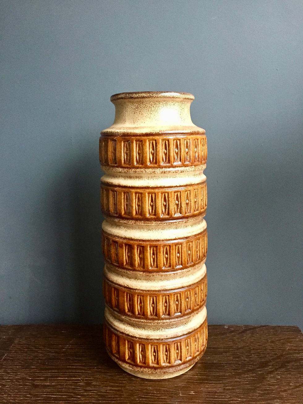 LARGE WEST GERMAN VASE