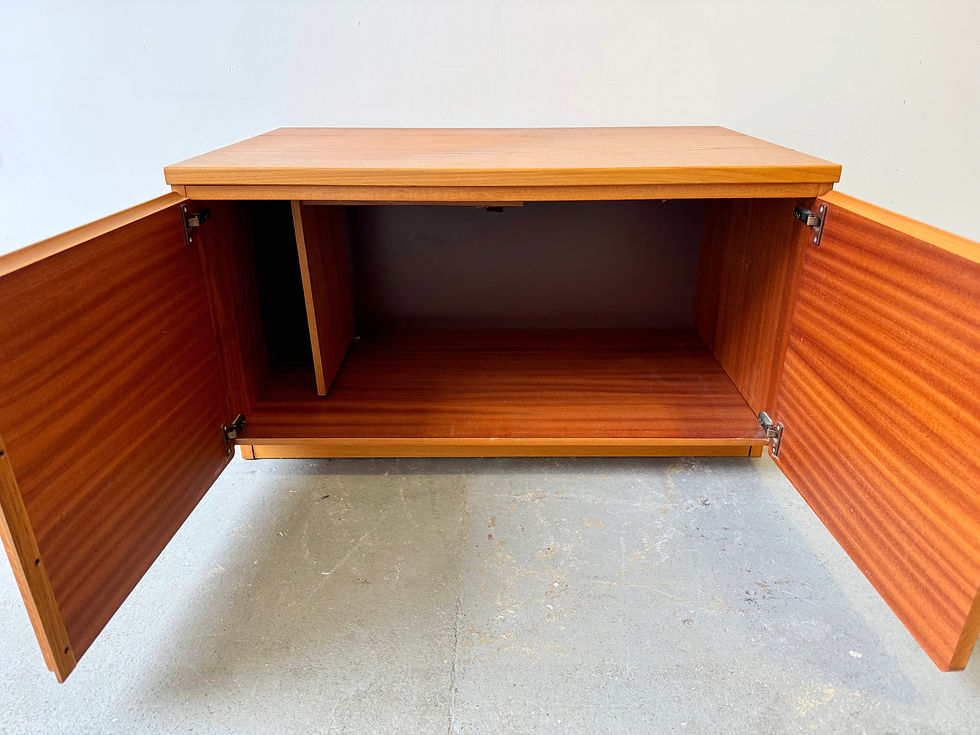 Miniatura: Vintage Small Teak Cabinet Sideboard