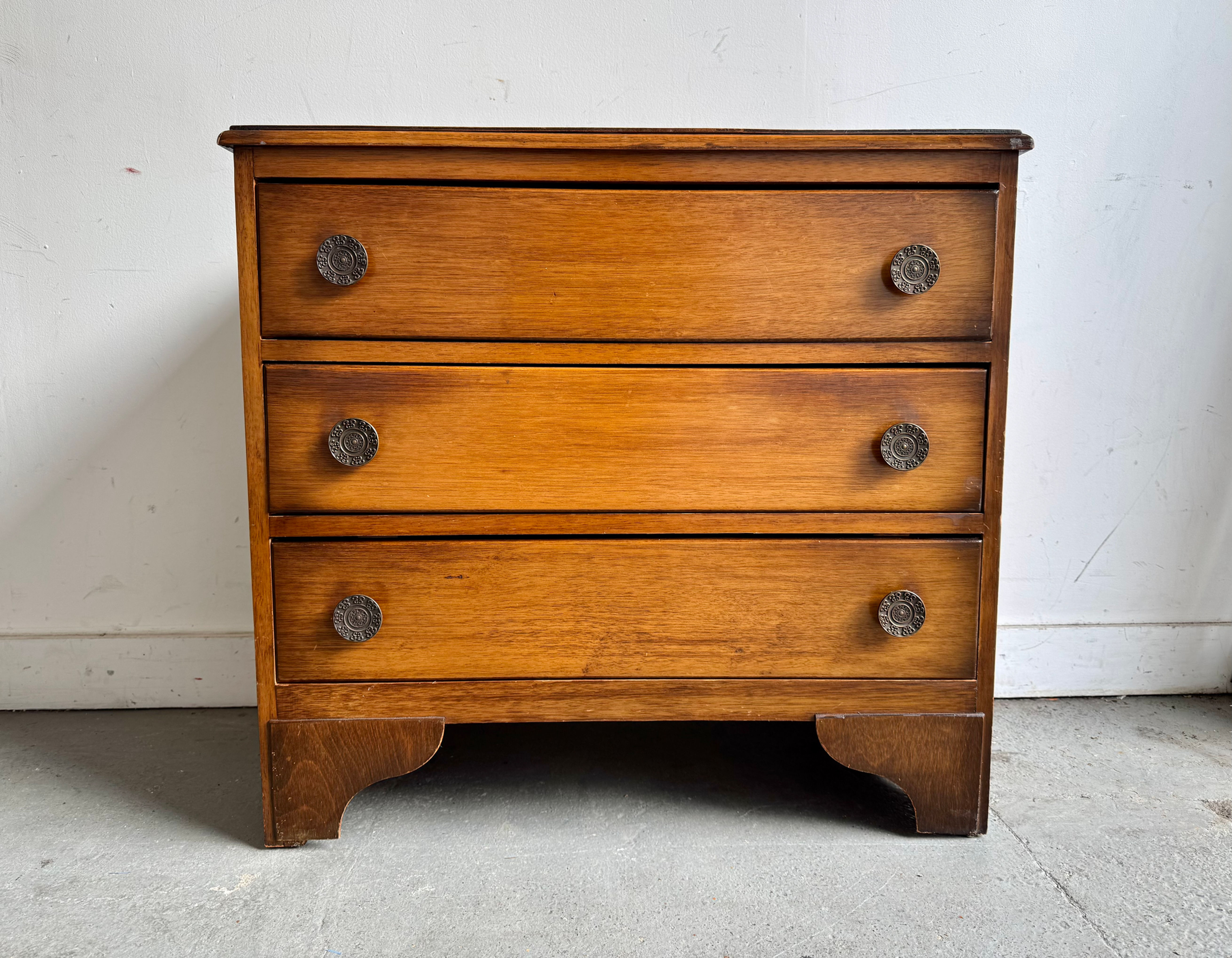 Vintage Chest of Drawers