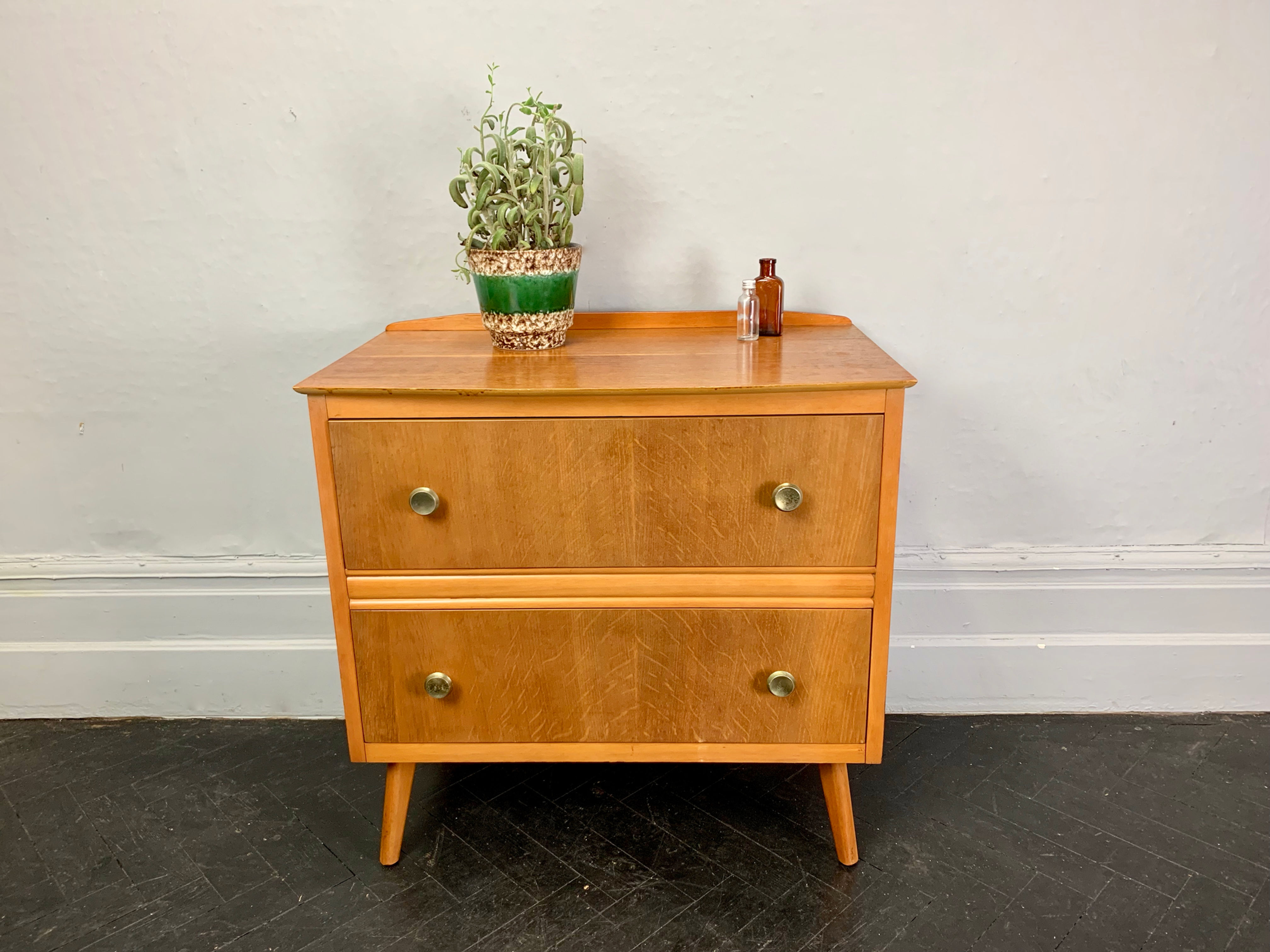 Vintage Chest of Drawers Bedroom #988