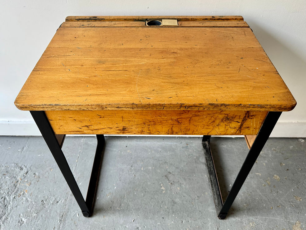 Miniatura: Vintage Childs School Desk