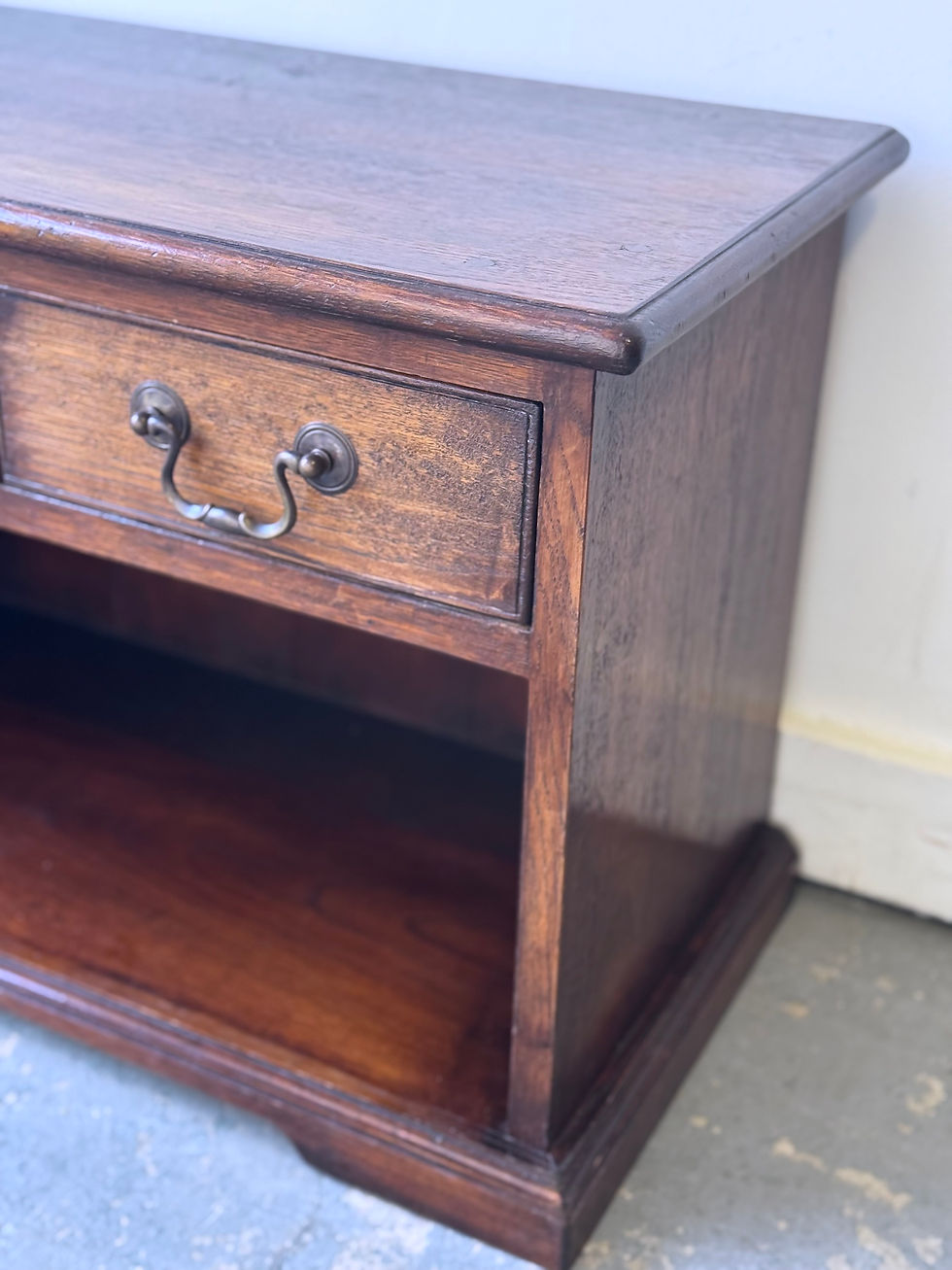 Miniatura: Vintage Solid Wood TV Stand with Drawers detail