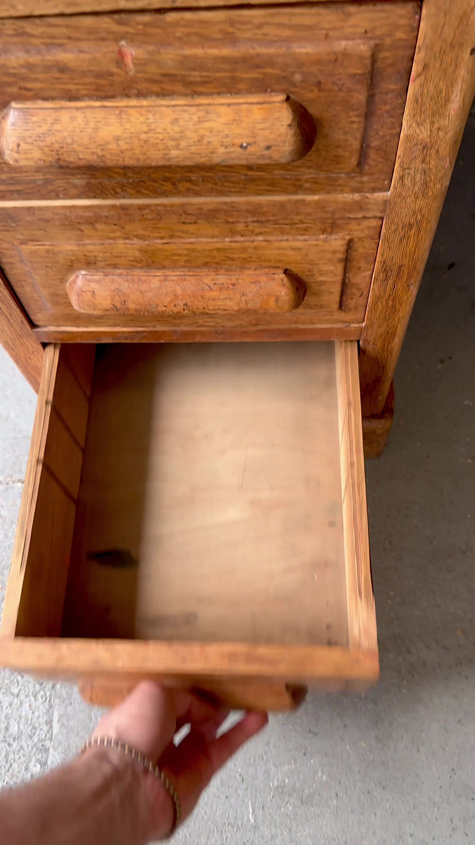 Miniature : Vintage Oak Teachers Desk with Drawers video