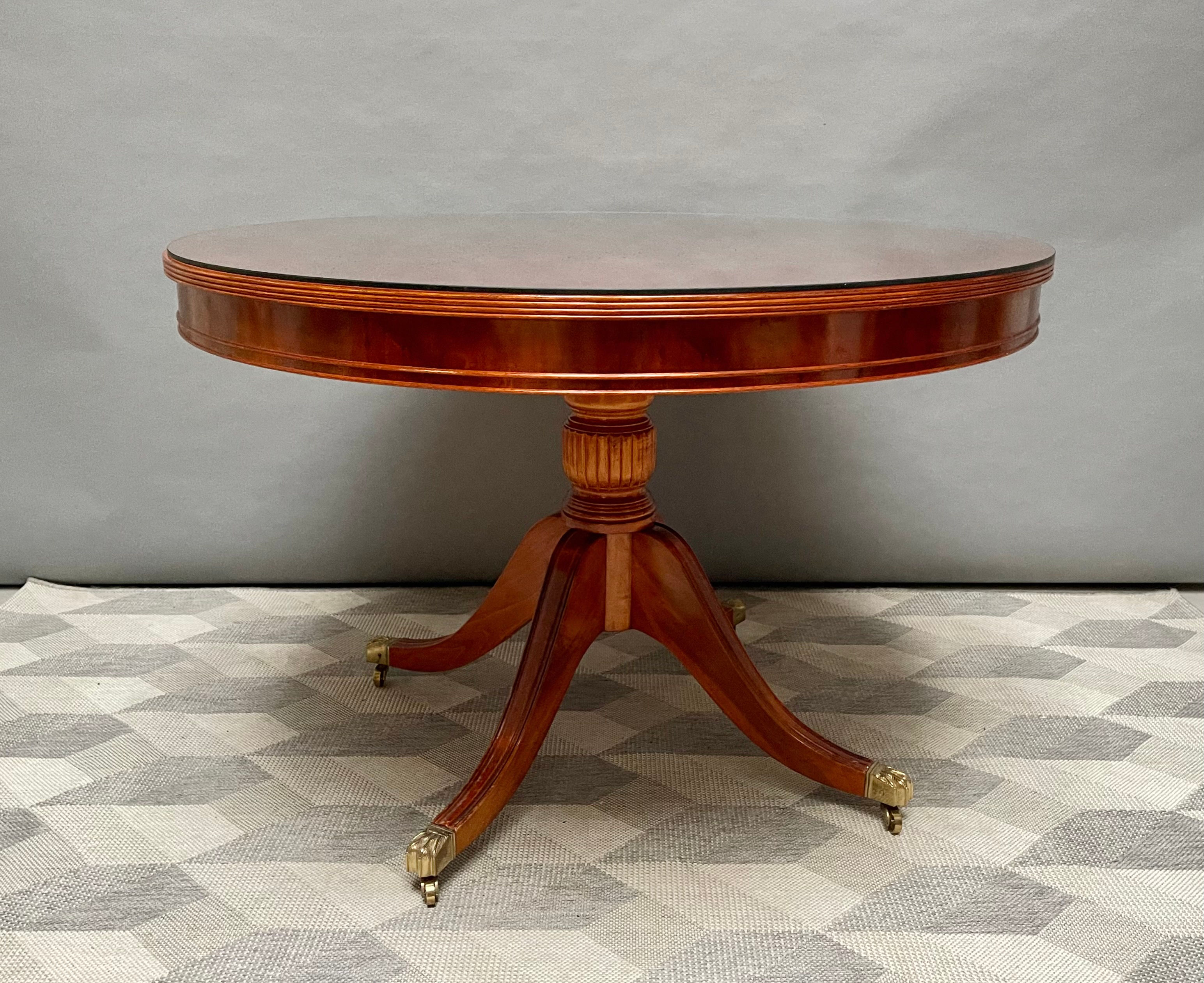 Antique Style Round Wooden Dining Table