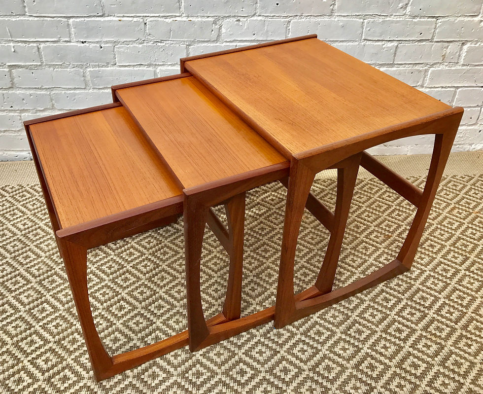 Miniatura: Nest of Vintage G Plan Side Tables #382