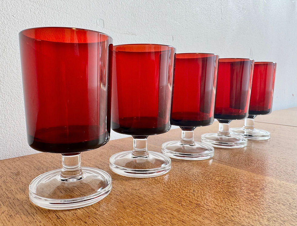 Set of 5 Red Vintage Glasses Luminarc France left side
