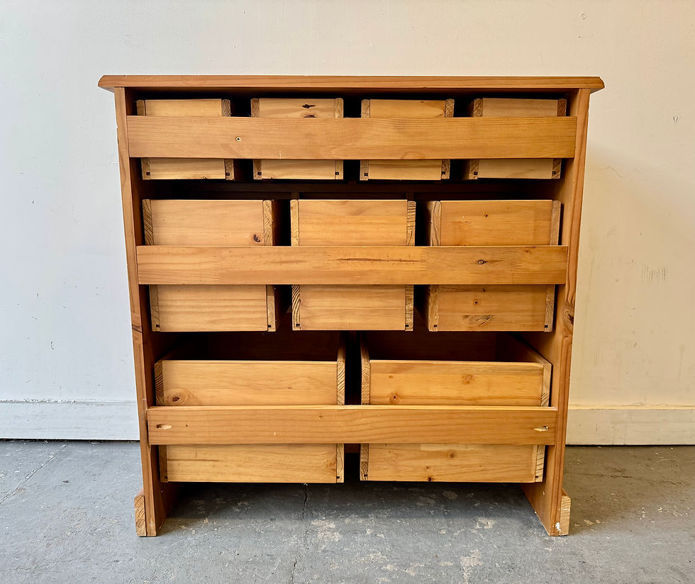 Miniatura: Pine Apothecary Chest of Small Drawers