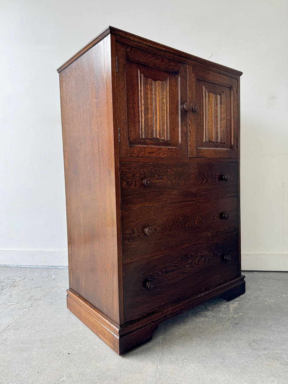 Miniature : Vintage Linen Cabinet with Drawers
