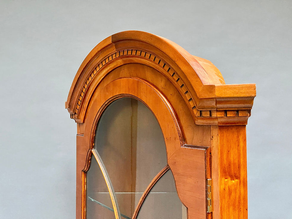 Miniature : Antique Style Free Standing Corner Cabinet