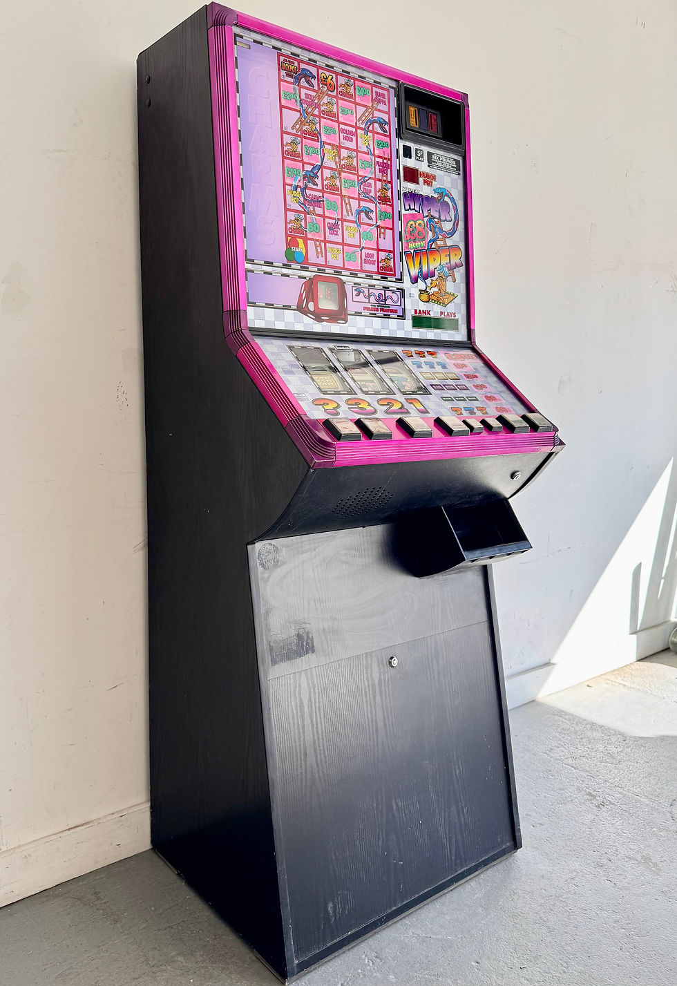 Miniatura: Vintage Purple Hyper Viper Fruit Machine by Barcrest left
