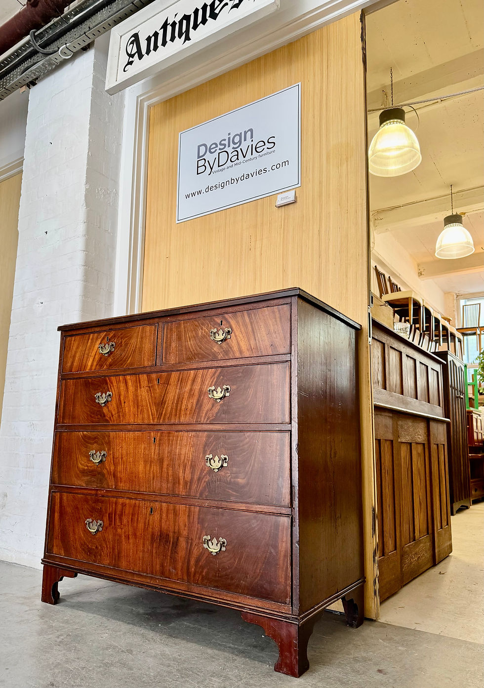 Miniatura: Victorian Mahogany Chest of Bedroom Drawers