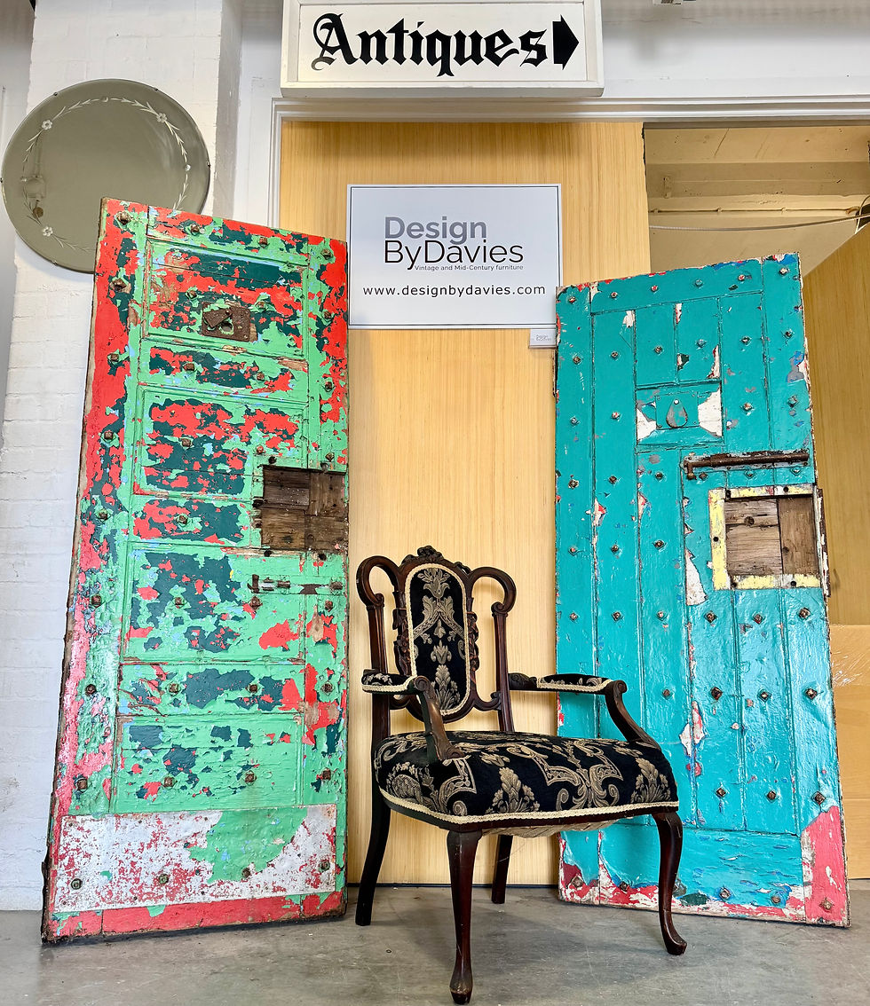 Miniatura: Reclaimed Victorian Wooden Prison Door Blue