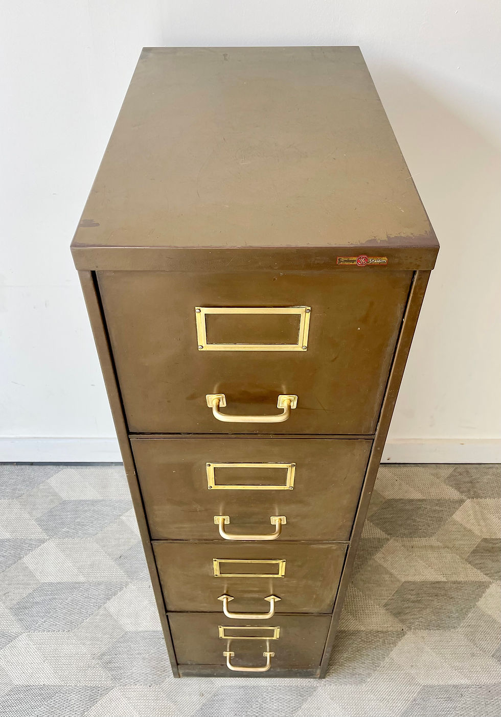 Miniatura: Large Vintage Metal Filing Cabinet by Sankey Sheldon