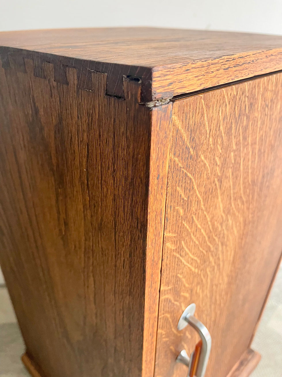 Miniatura: Art Deco Oak Bedside Table Cabinet