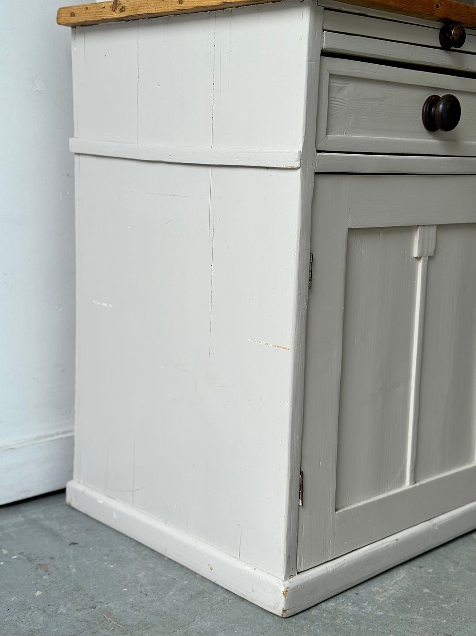 Miniatura: Antique Kitchen Dresser Cabinet base right