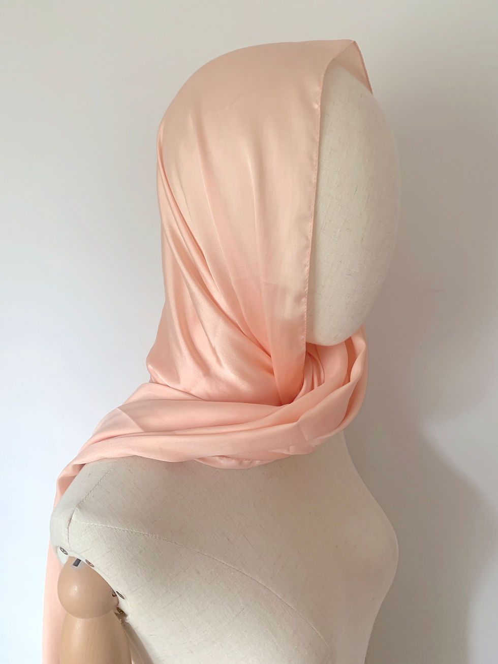 Thumbnail: Vintage Oversize Ballet Pink Satin Foulard