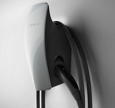 Tesla Wallconnector_edited.jpg