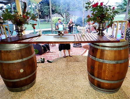 oak-barrel-bar-and-table-hire