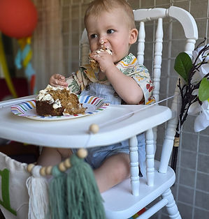 Cake smash vintage high chair hire for first birthday party