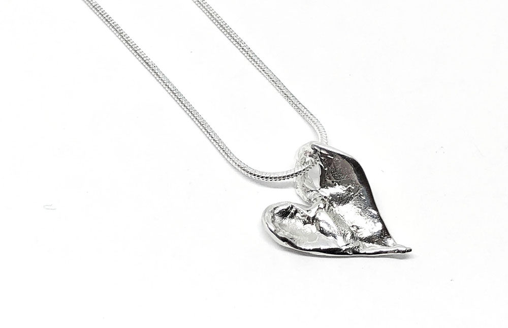 Pendentif feuillage en coeur