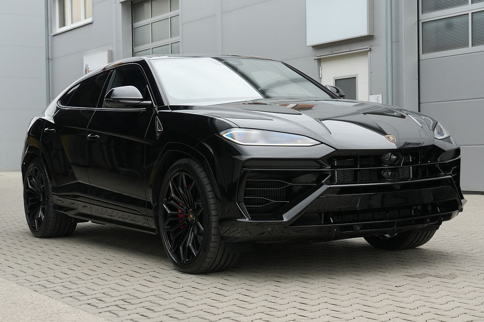 New Lamborghini Urus SE 4.0 Hybrid PHEV, Style Pk, Dark Pk, B&O, TV, MY2026, available