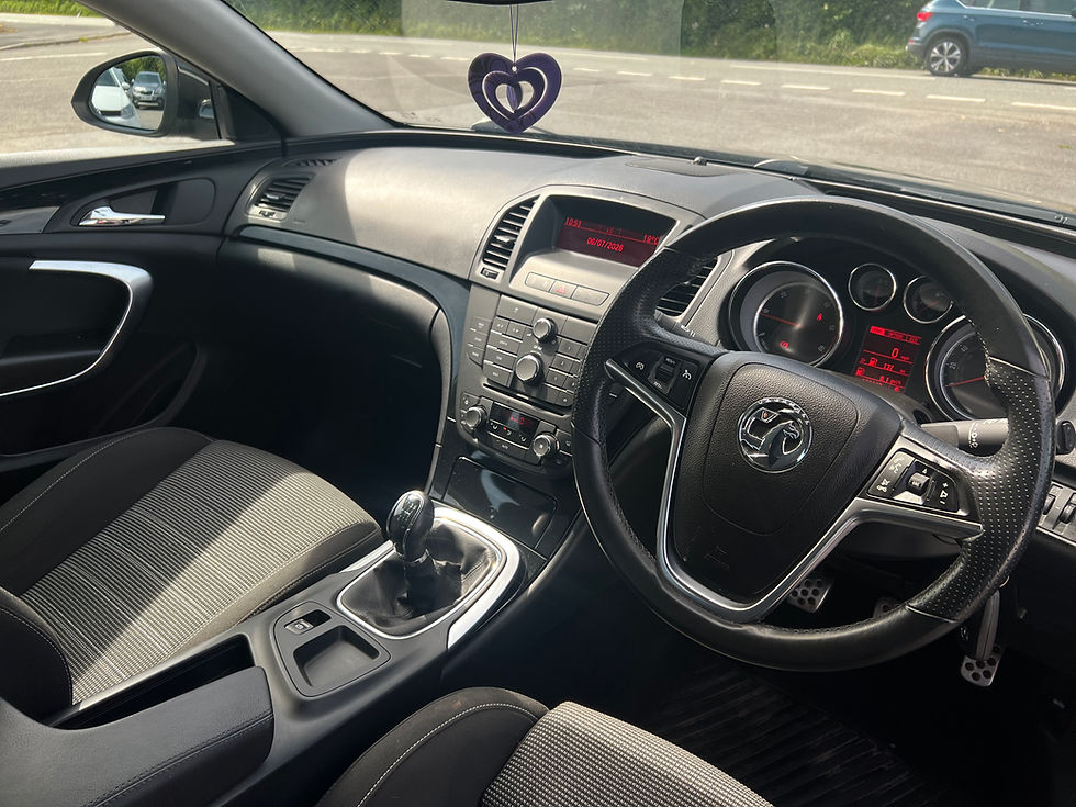 Thumbnail: Vauxhall Insignia 2.0 CDTi SRi 2013