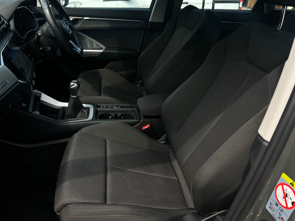 Thumbnail: Audi Q3 35 TFSI Sport 2020