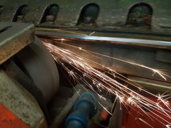 Bottom blade grinding