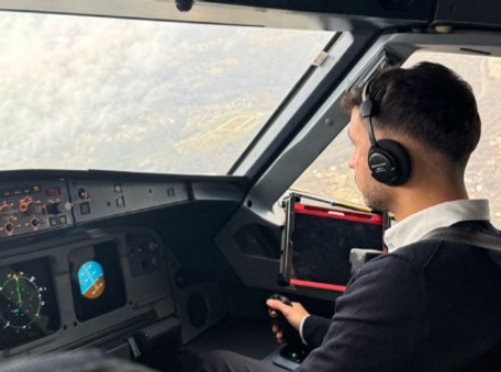 ALAI A320 type rating graduate from Jetline hired LEAV airline.png