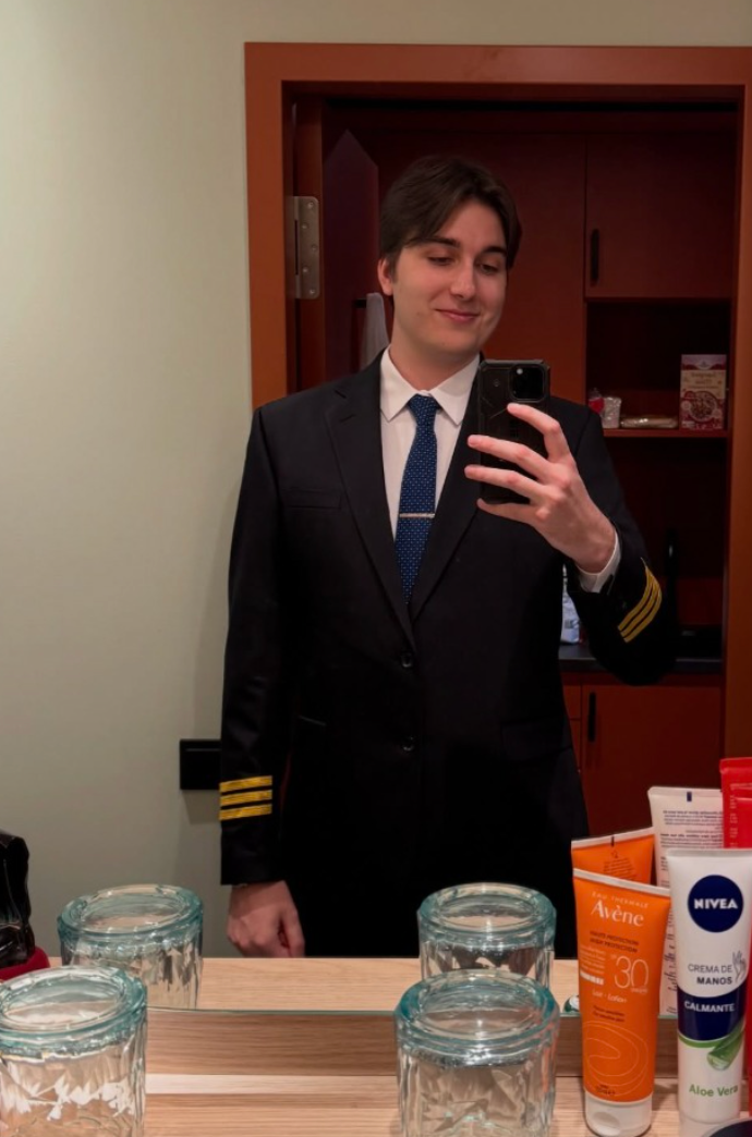 A320 F/O - dressed up in Uniform ready for DAY1 on the job